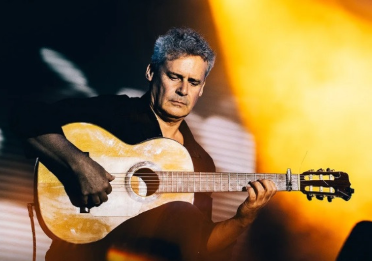 Pedro Jóia & 100 Paredes